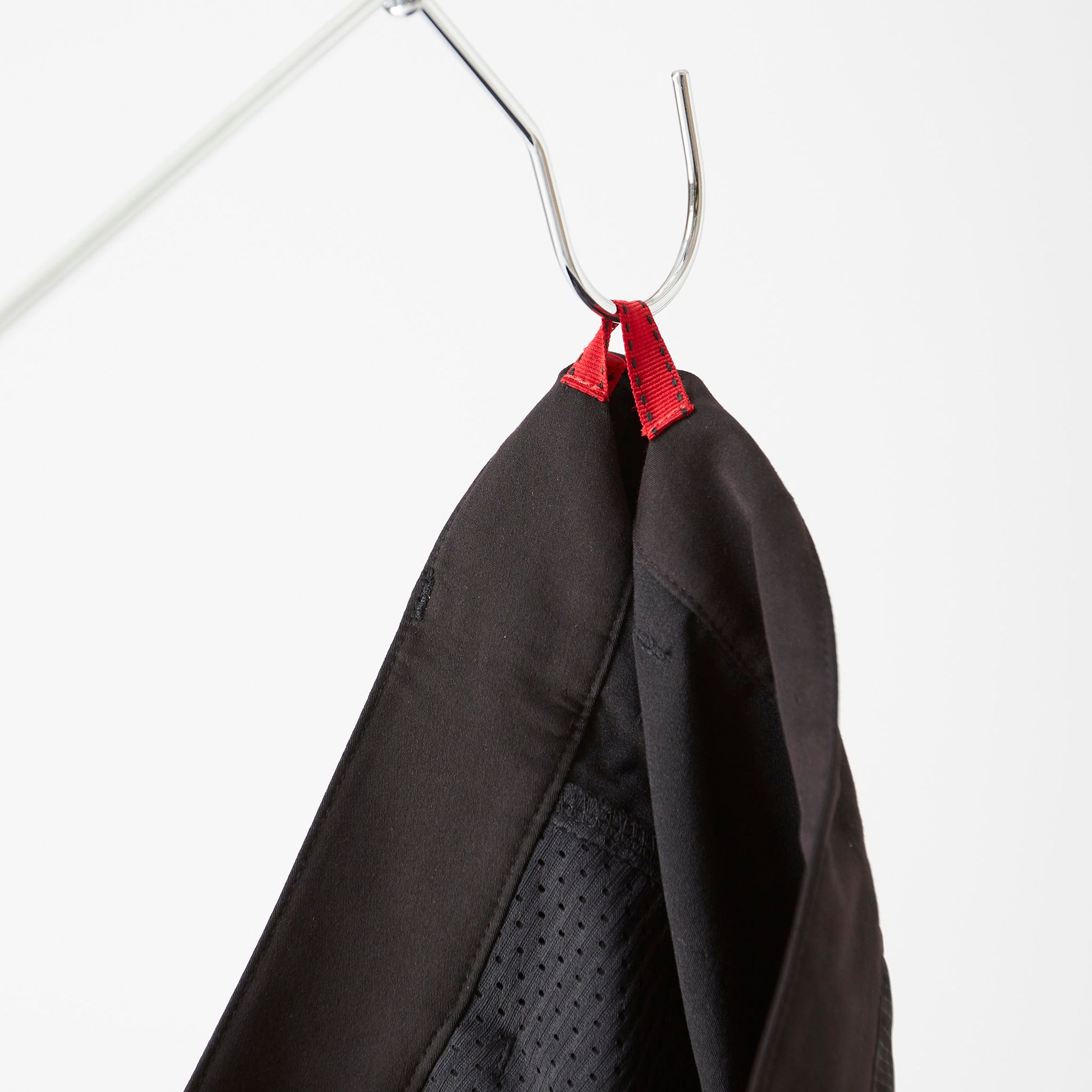 Fablecycle cargo commuter shorts: hanging loop