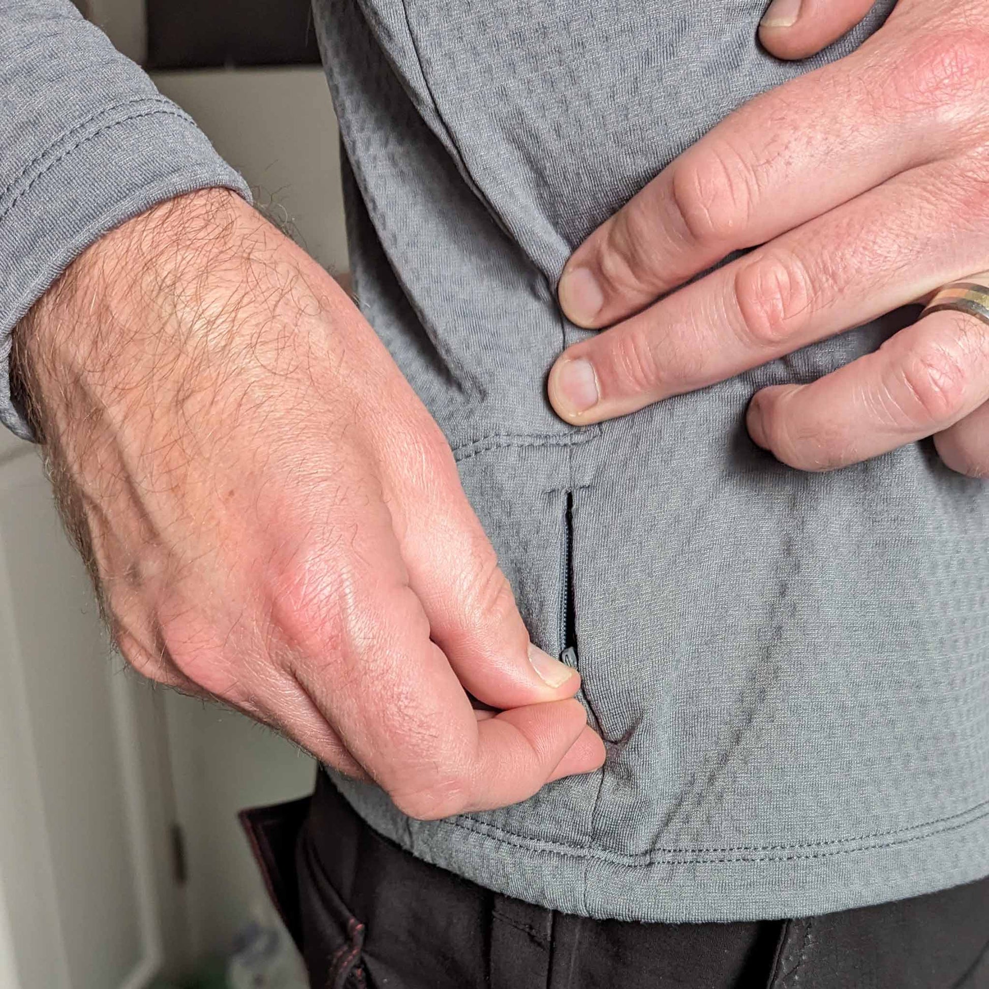 Fablecycle long-sleeve zip-up cycling top: detail on secure pocket